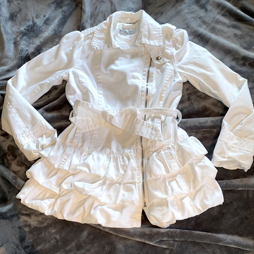 Black Rivet  white coat